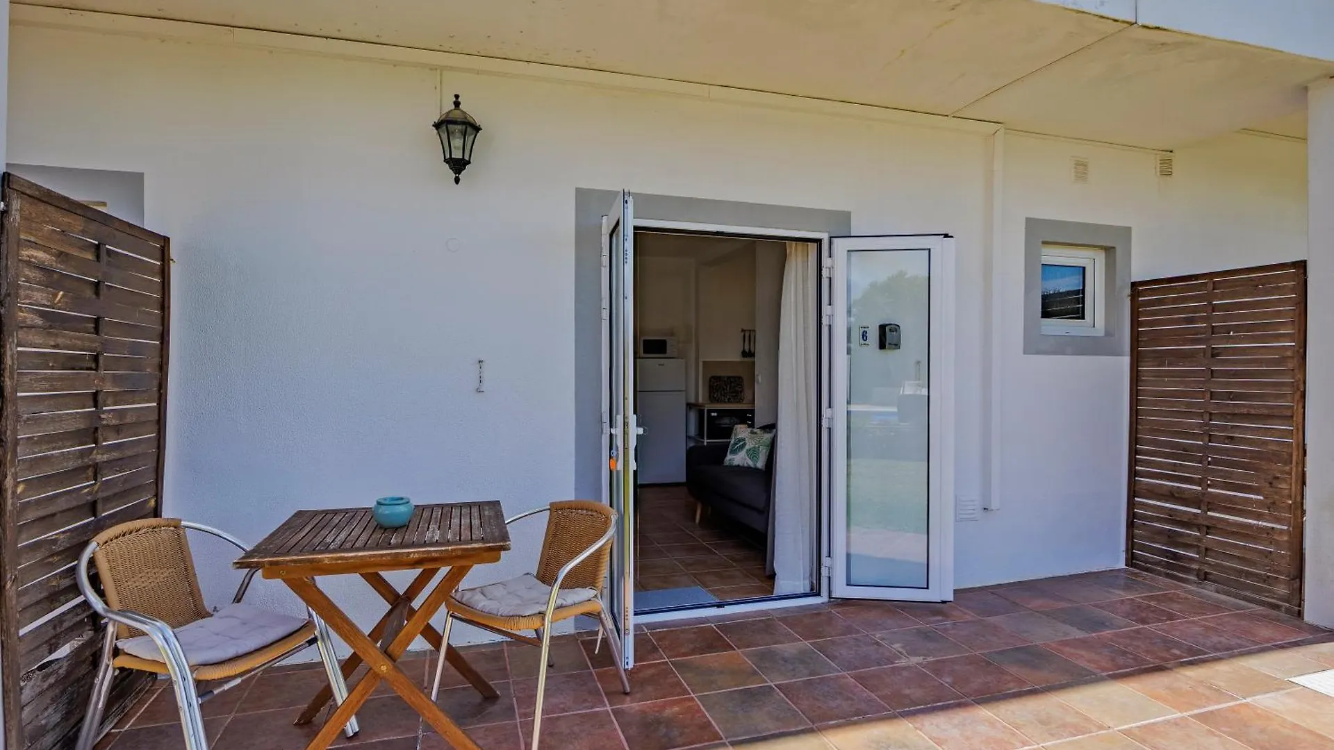 Alojamento de Acomodação e Pequeno-almoço Casa Jardim Oasis Acomodação com café da manhã Lagoa
