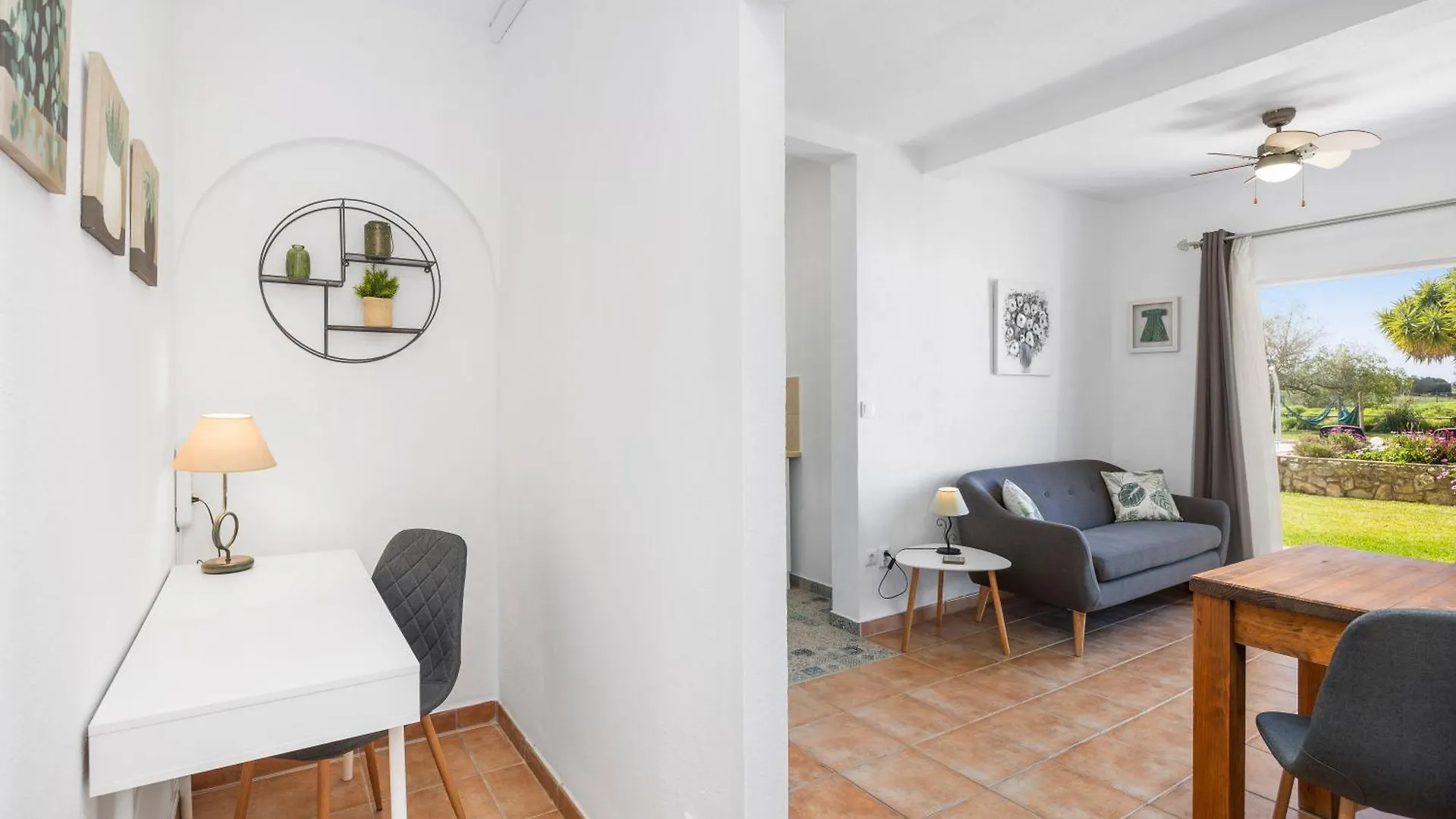 Alojamento de Acomodação e Pequeno-almoço Casa Jardim Oasis Acomodação com café da manhã Lagoa