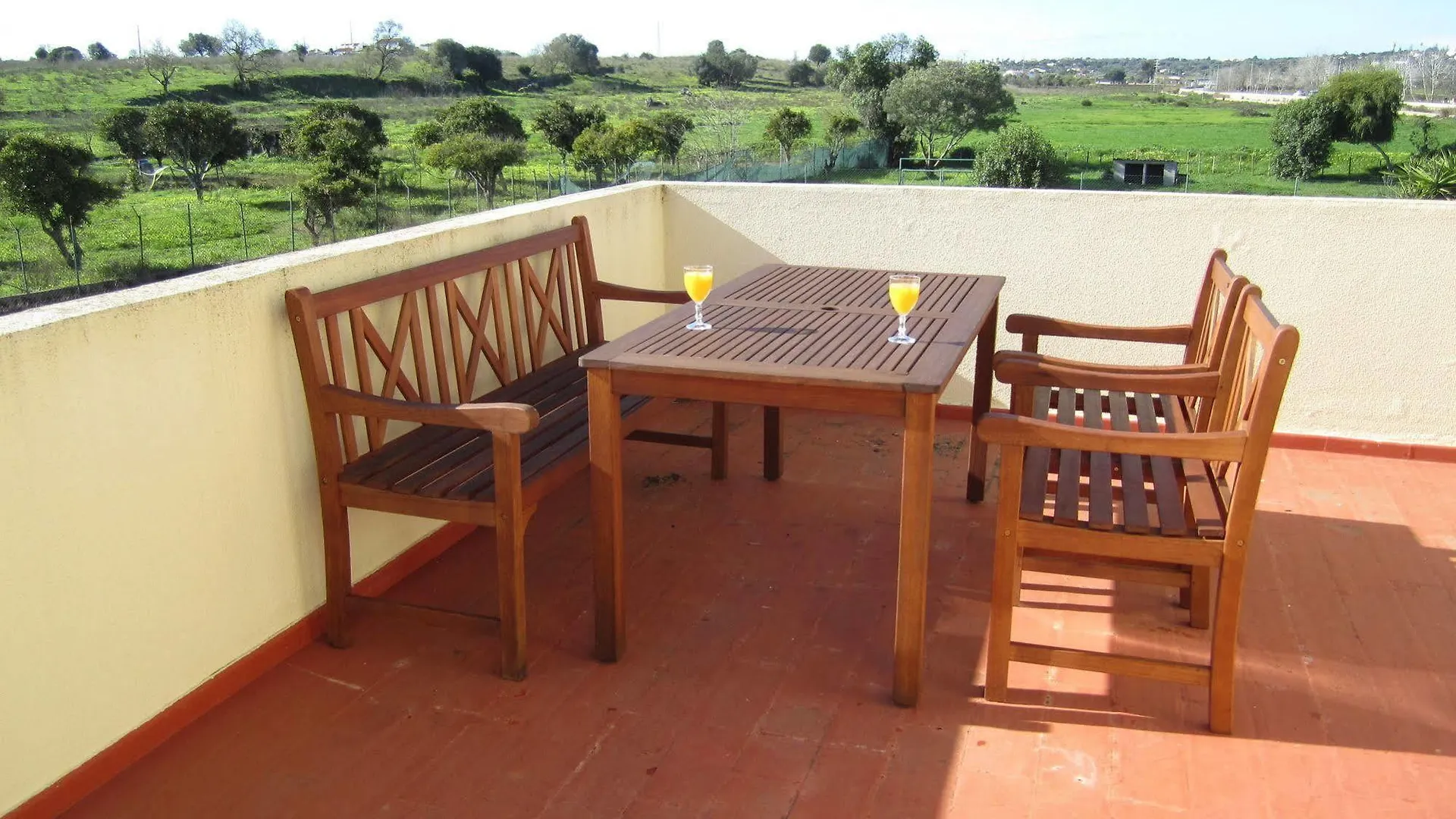 Alojamento de Acomodação e Pequeno-almoço Casa Jardim Oasis Acomodação com café da manhã Lagoa